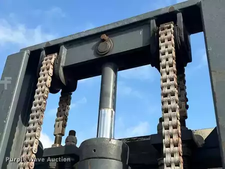 Diesel Forklifts 2016  Moffett M8 (15)