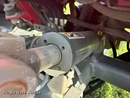 Diesel Forklifts 2016  Moffett M8 (33)