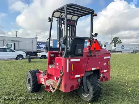 Diesel Forklifts 2016  Moffett M8 (7)