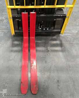 4 Wheels 2023  Hyster E35HSD3-18 (18)