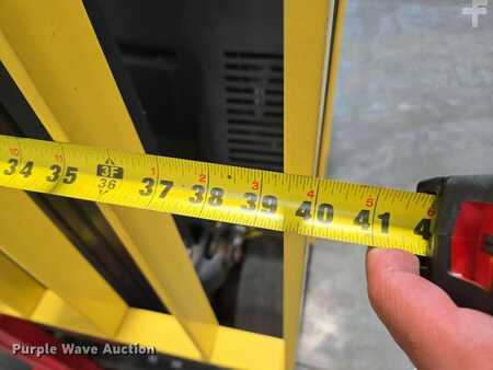 4 Wheels 2023  Hyster E35HSD3-18 (20)