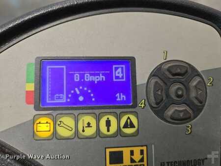 4 Wheels 2023  Hyster E35HSD3-18 (31)