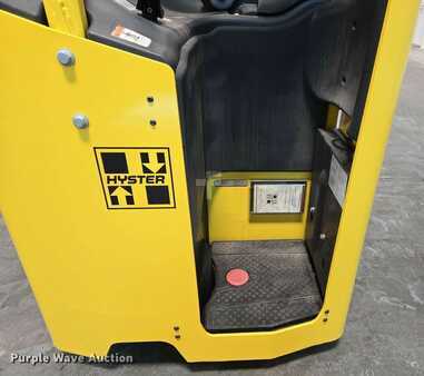 4 Wheels 2023  Hyster E35HSD3-18 (24)