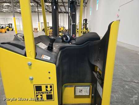 4 Wheels 2023  Hyster E35HSD3-18 (25)