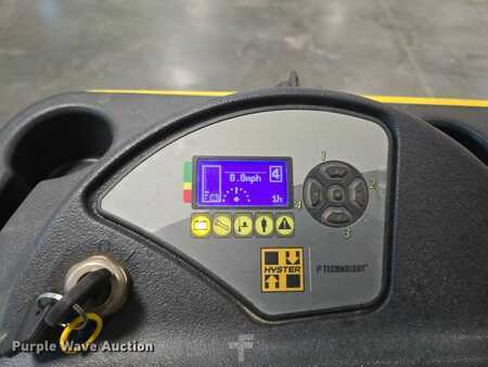 4 Wheels 2023  Hyster E35HSD3-18 (29)