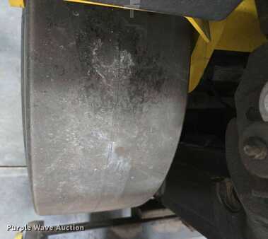 4 Wheels 2023  Hyster E35HSD3-18 (37)