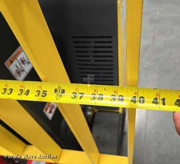 4 Wheels 2023  Hyster E35HSD3-18 (16)