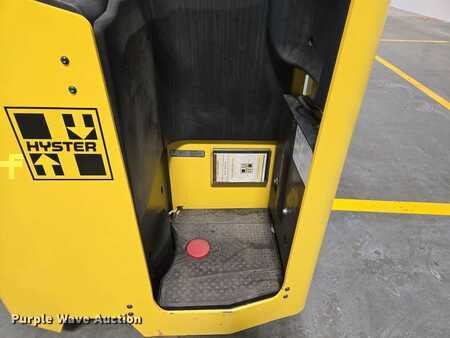 4 Wheels 2023  Hyster E35HSD3-18 (24)