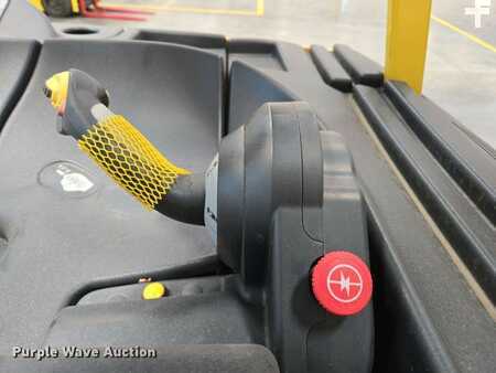 4 Wheels 2023  Hyster E35HSD3-18 (28)