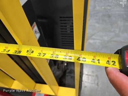 4 Wheels 2023  Hyster E35HSD3-18 (19)