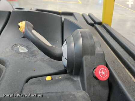 4 Wheels 2023  Hyster E35HSD3-18 (30)
