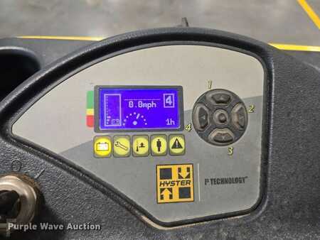 4 Wheels 2023  Hyster E35HSD3-18 (32)