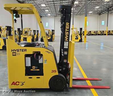4 Wheels 2023  Hyster E35HSD3-18 (4)