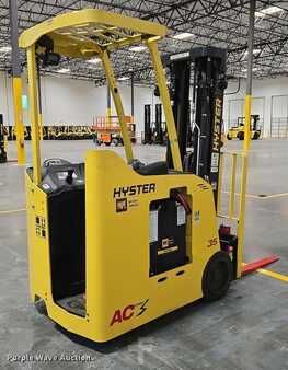 4 Wheels 2023  Hyster E35HSD3-18 (5)