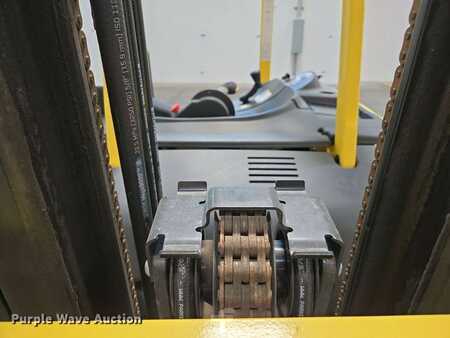 4 Wheels 2023  Hyster E35HSD3-18 (13)