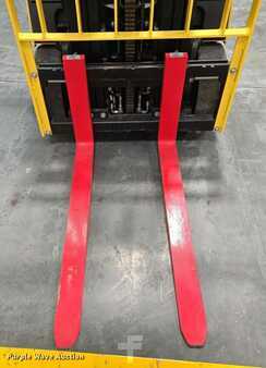 4 Wheels 2023  Hyster E35HSD3-18 (15)