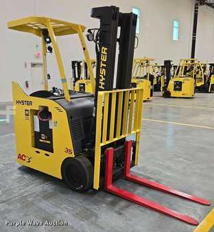 4 Wheels 2023  Hyster E35HSD3-18 (3)