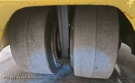 4 Wheels 2023  Hyster E35HSD3-18 (40)