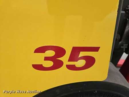 4 Wheels 2023  Hyster E35HSD3-18 (19)