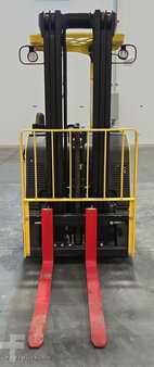 4 Wheels 2023  Hyster E35HSD3-18 (2)