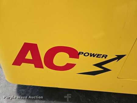 4 Wheels 2023  Hyster E35HSD3-18 (20)