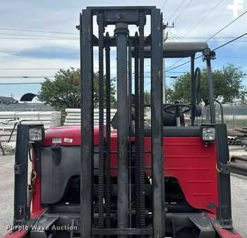 Diesel Forklifts 2016  Moffett M8 (11)