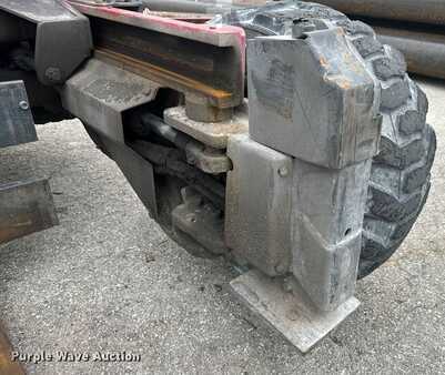 Diesel Forklifts 2016  Moffett M8 (18)