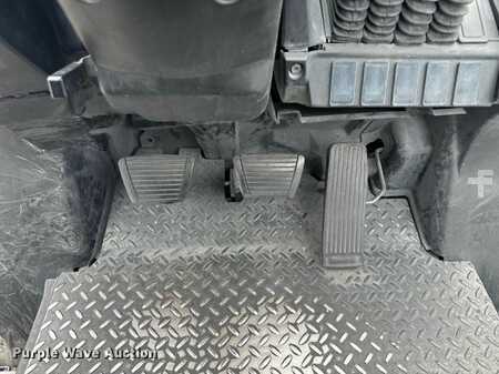 Propane Forklifts 2017  Unicarriers PF50 (27)