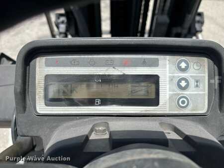 Propane Forklifts 2015  Nissan PF70 (36)