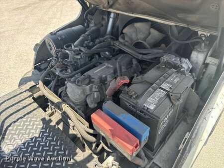 Propane Forklifts 2015  Nissan PF70 (38)