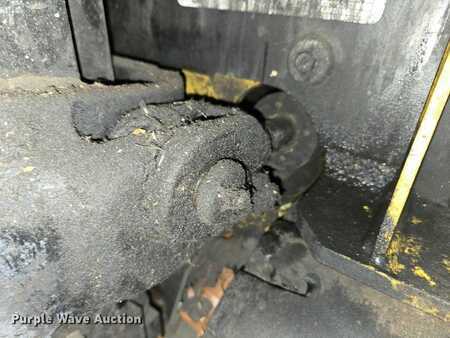 Diesel Forklifts - Yale ERP030VTN36TE082 (15)