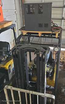 Diesel Forklifts - Yale ERP030VTN36TE082 (3)