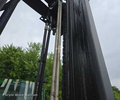 Propane Forklifts 2016  Combilift C8000 (19)