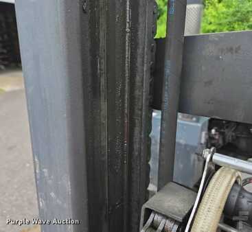 Propane Forklifts 2016  Combilift C8000 (21)