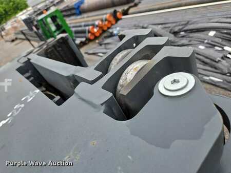 Propane Forklifts 2016  Combilift C8000 (27)