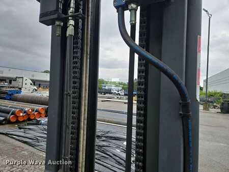 Propane Forklifts 2016  Combilift C8000 (28)