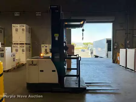 Order Picker 2016  Crown SP3520-30 (4)