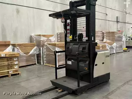 Order Picker 2016  Crown SP3520-30 (1)