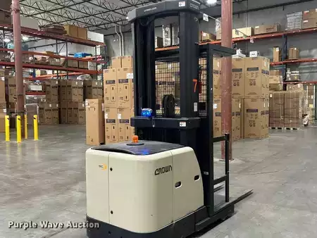 Order Picker 2016  Crown SP3520-30 (5)