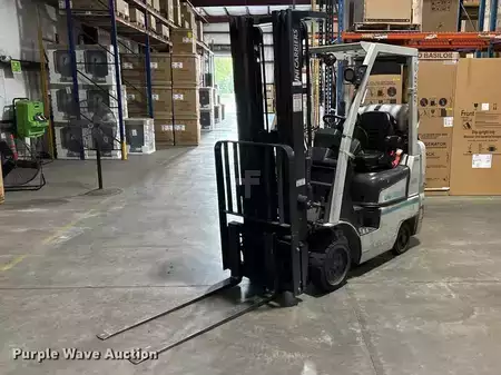 Chariots élévateurs GPL 2016  Unicarriers CFS40 (1)