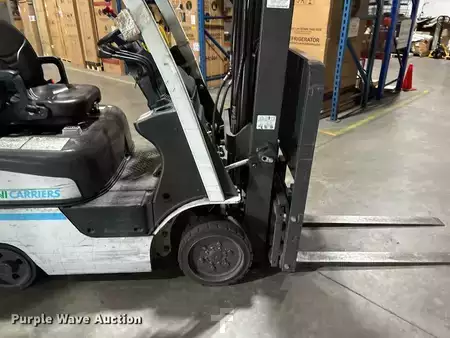 Chariots élévateurs GPL 2016  Unicarriers CFS40 (27)
