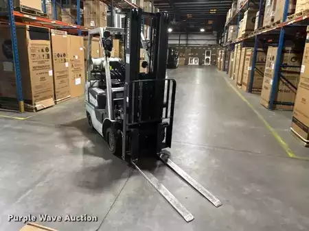 Chariots élévateurs GPL 2016  Unicarriers CFS40 (3)