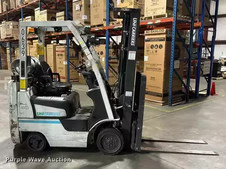 Chariots élévateurs GPL 2016  Unicarriers CFS40 (4)