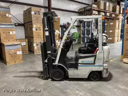 Chariots élévateurs GPL 2016  Unicarriers CFS40 (8)