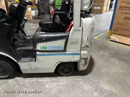 Chariots élévateurs GPL 2016  Unicarriers CFS40 (9)