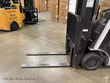 Chariots élévateurs GPL 2016  Unicarriers CFS40 (13)