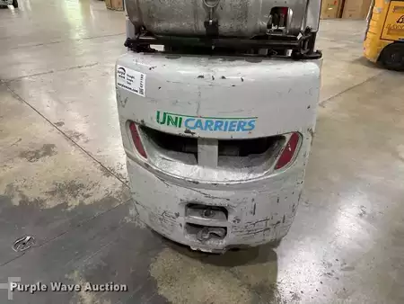 Chariots élévateurs GPL 2016  Unicarriers CFS40 (37)