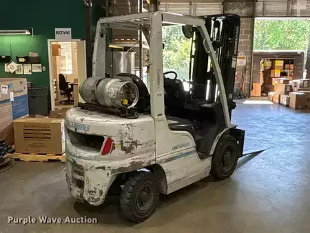 Chariots élévateurs GPL 2016  Unicarriers PF50 (4)