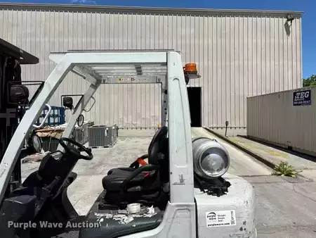 Chariots élévateurs GPL 2017  Unicarriers PF50 (10)