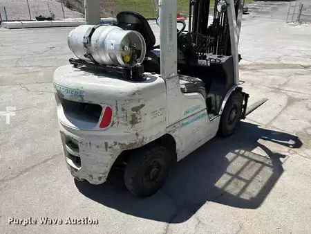 Chariots élévateurs GPL 2017  Unicarriers PF50 (35)